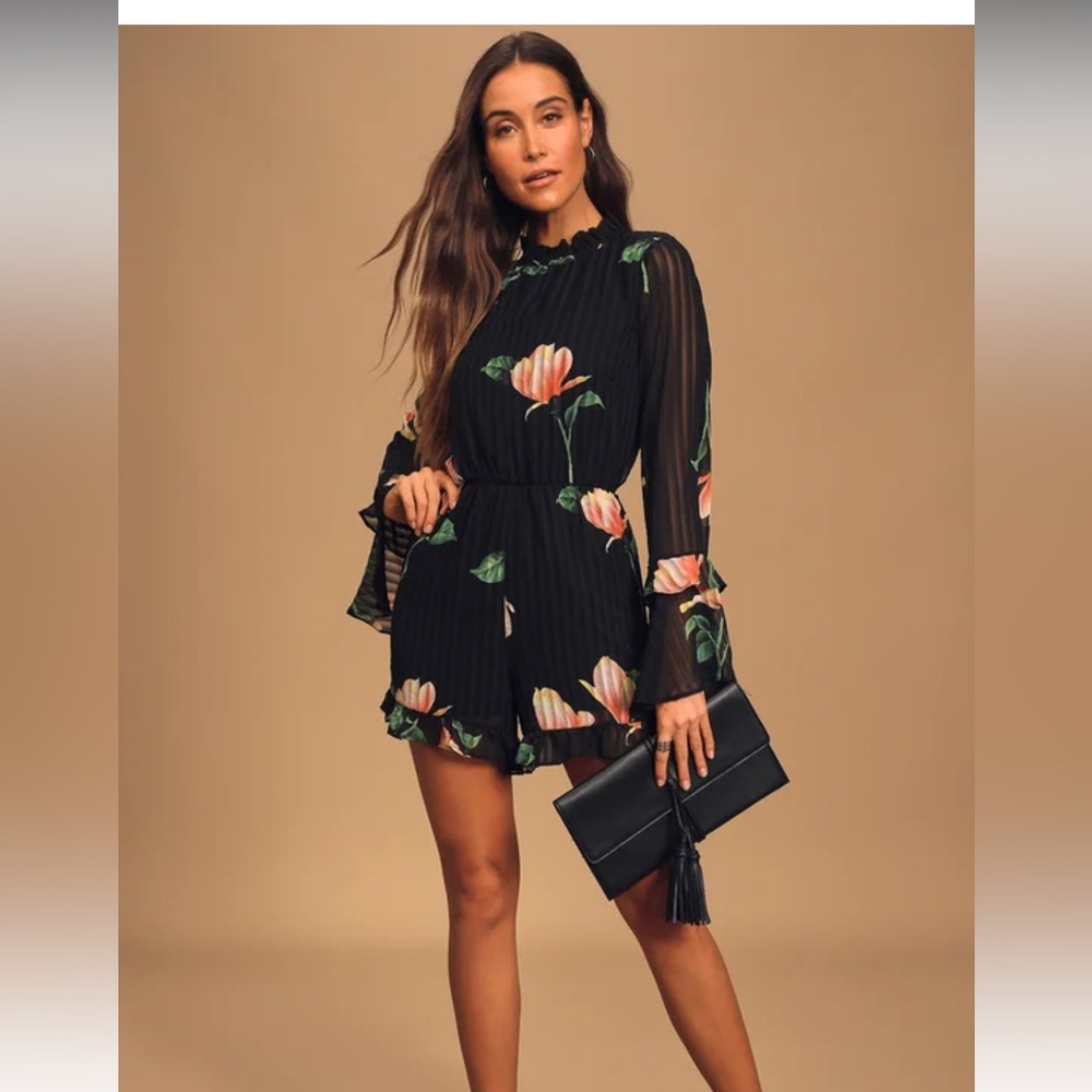 NWT Lulus Black Floral Print Long Sleeve Romper